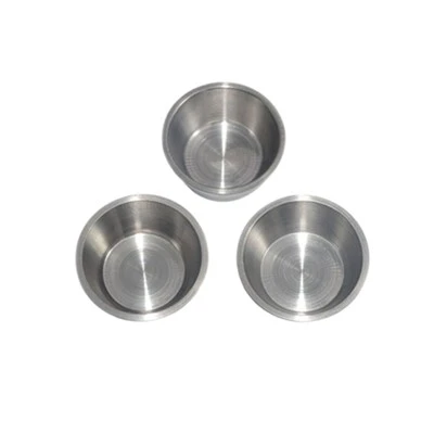 Crucible molybdène