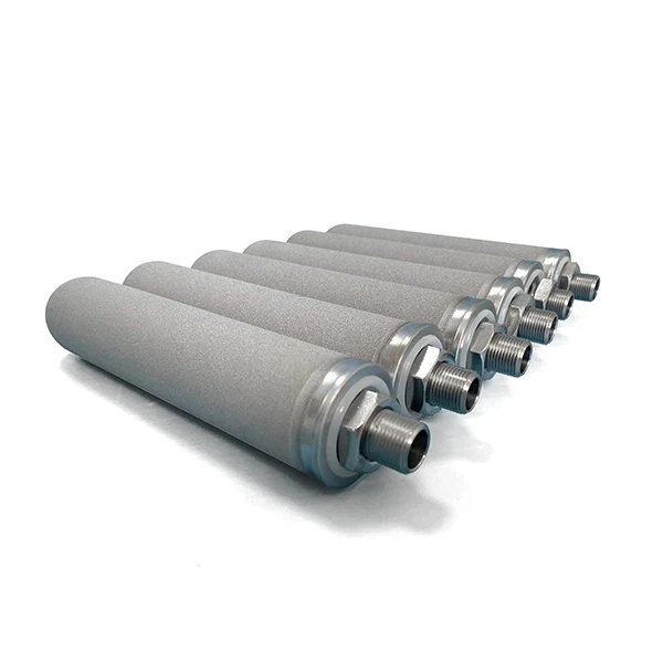 Tube de filtre à gêne en poudre de titane